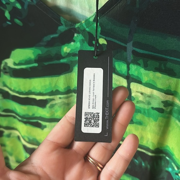 NWT THE KIT Kyle Dress in Lush Terrace - Picture 7 of 10